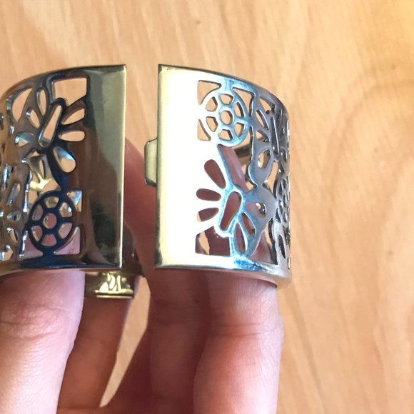 Silver Butterfly Design Bracelet - Picture 3 of 4